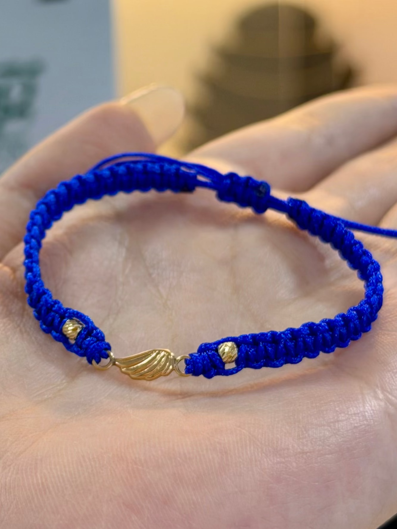 Manilla con 2 balin diamantado #3 y herraje ala Oro 18K