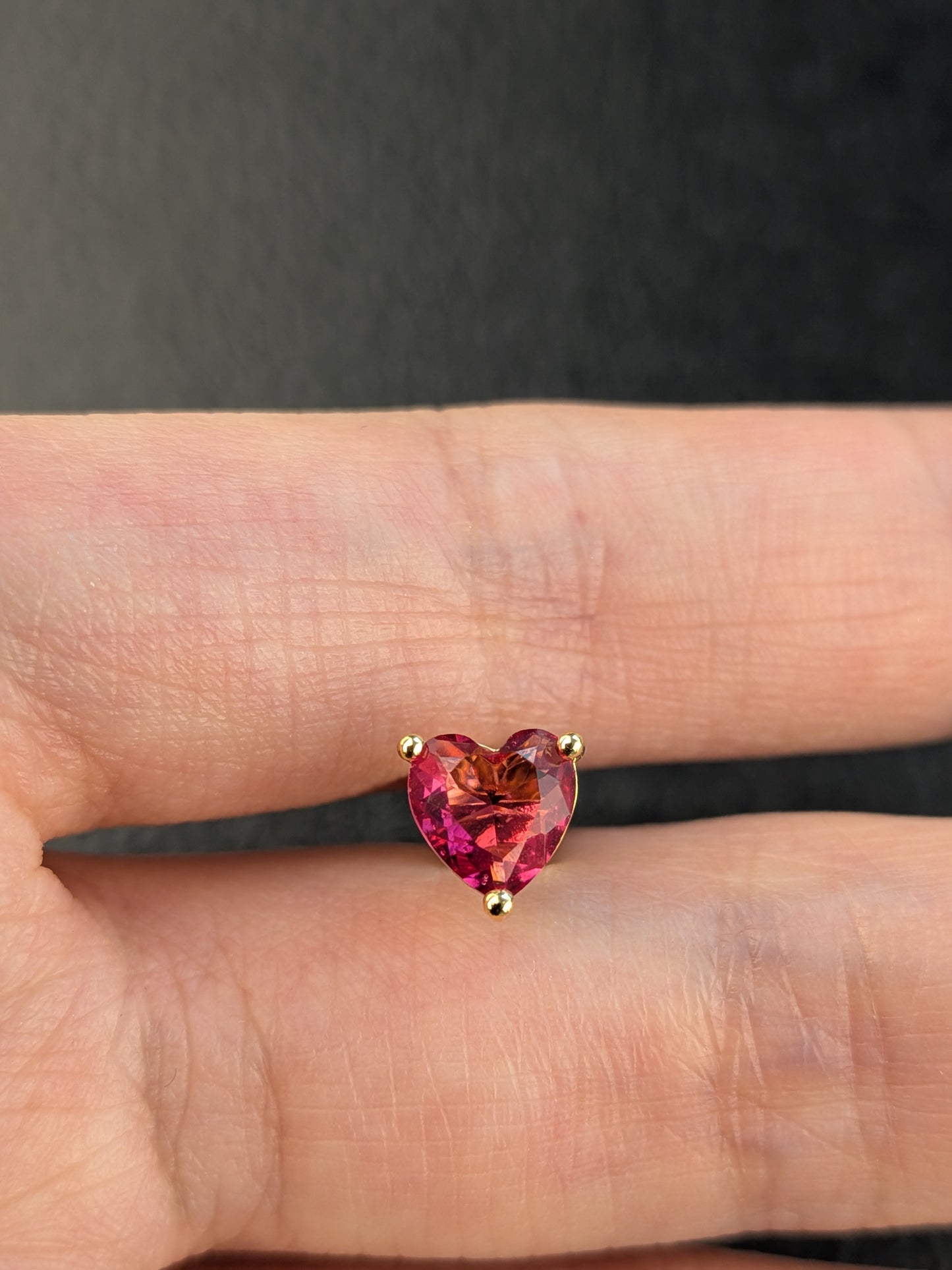 Arete Corazón Ruby