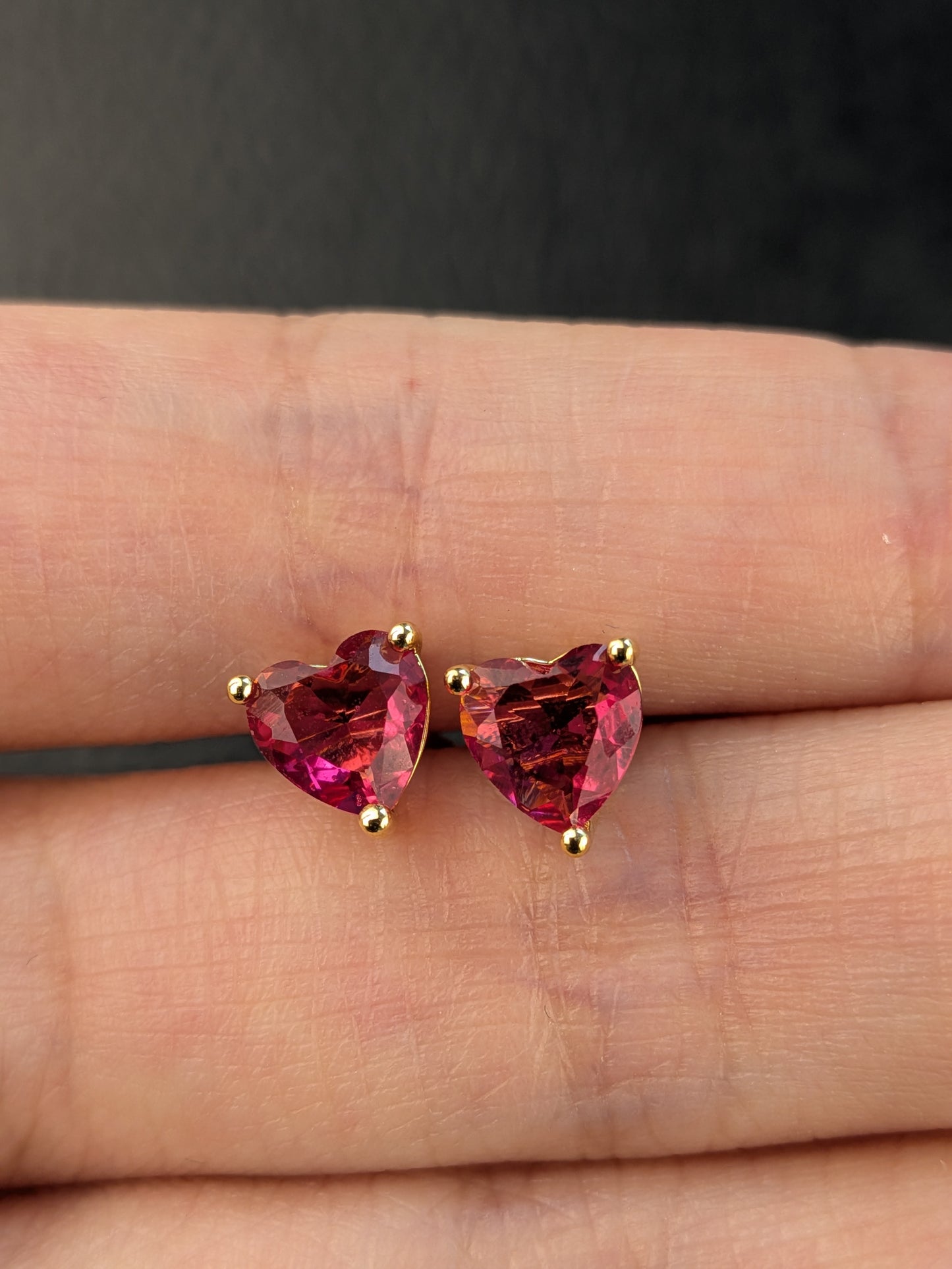 Arete Corazón Ruby