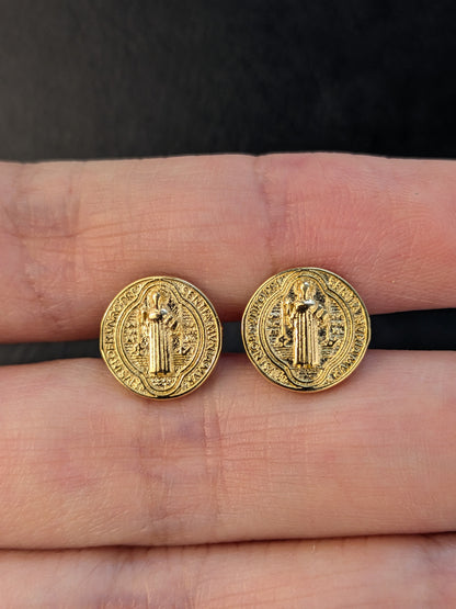 Aretes San Benito Oro Laminado