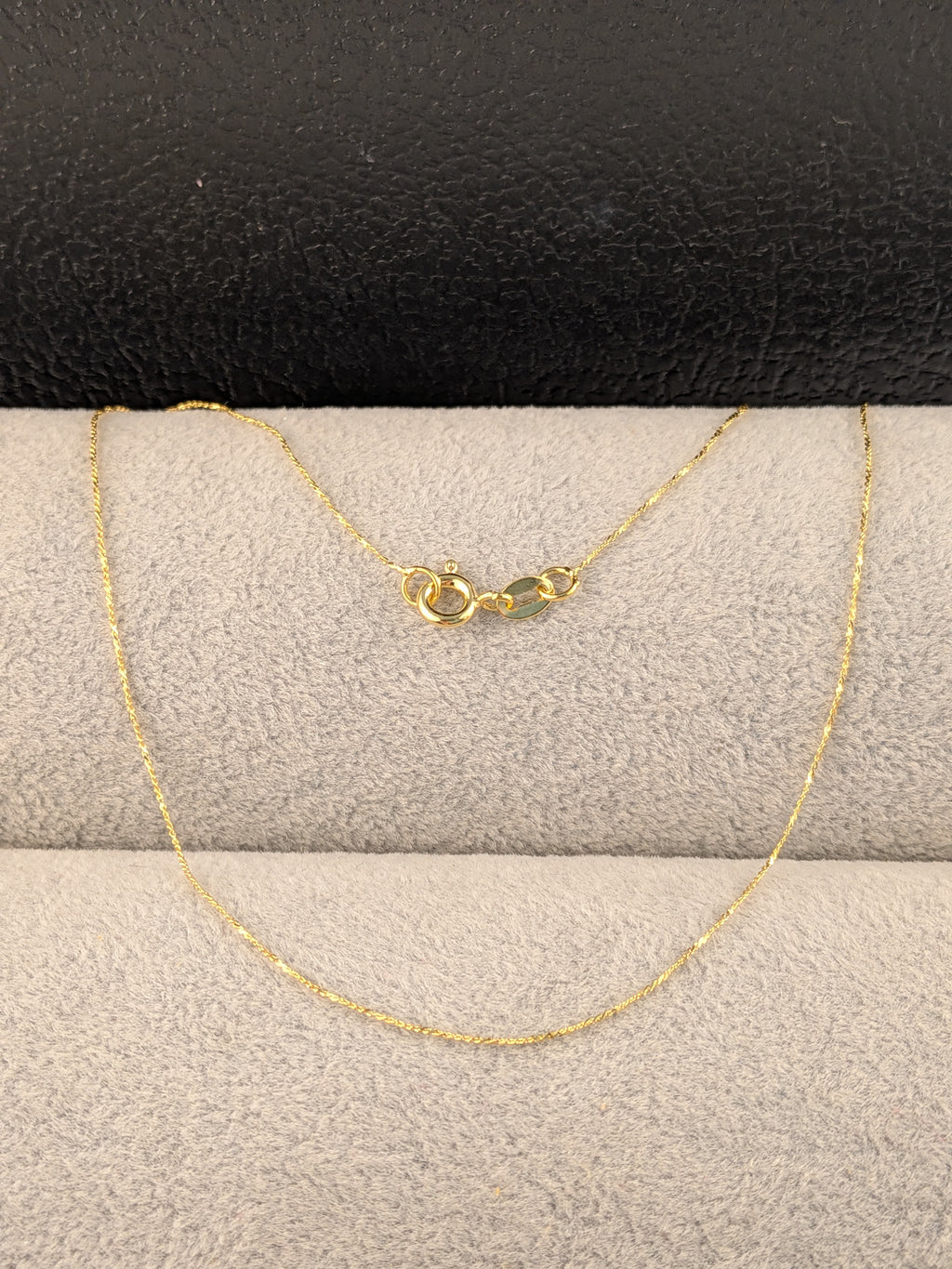 Cadena Entorchada mujer