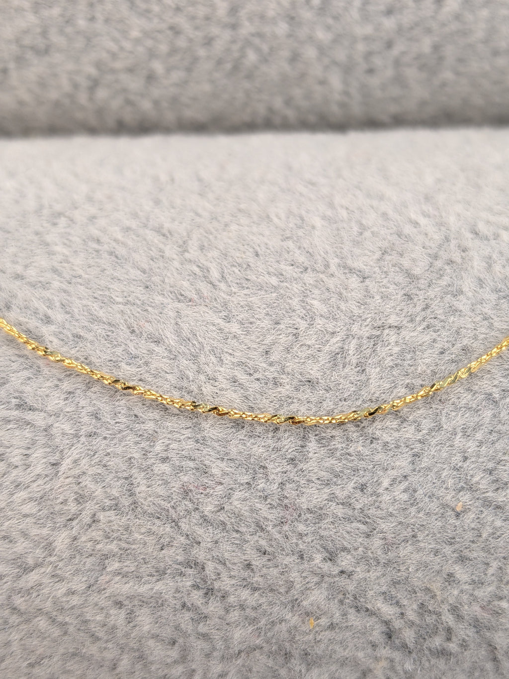 Cadena Entorchada mujer
