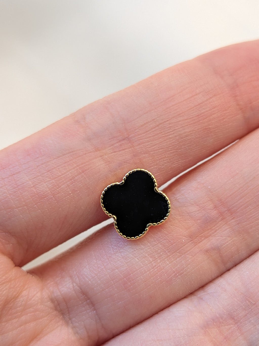 Arete Trebol Plano Negro