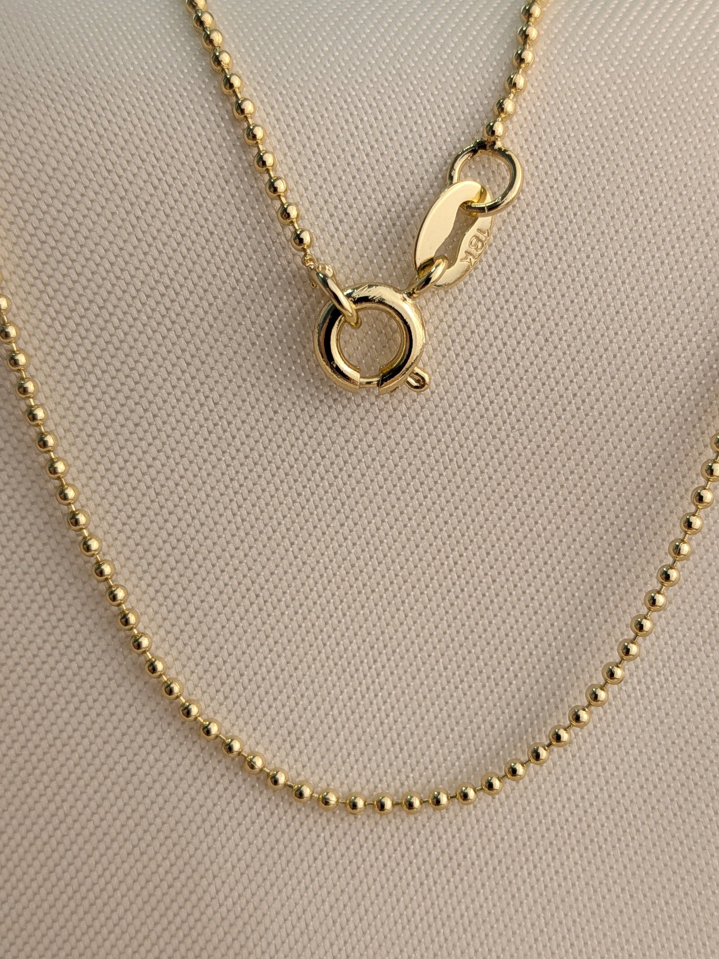 Cadena Militar Mujer