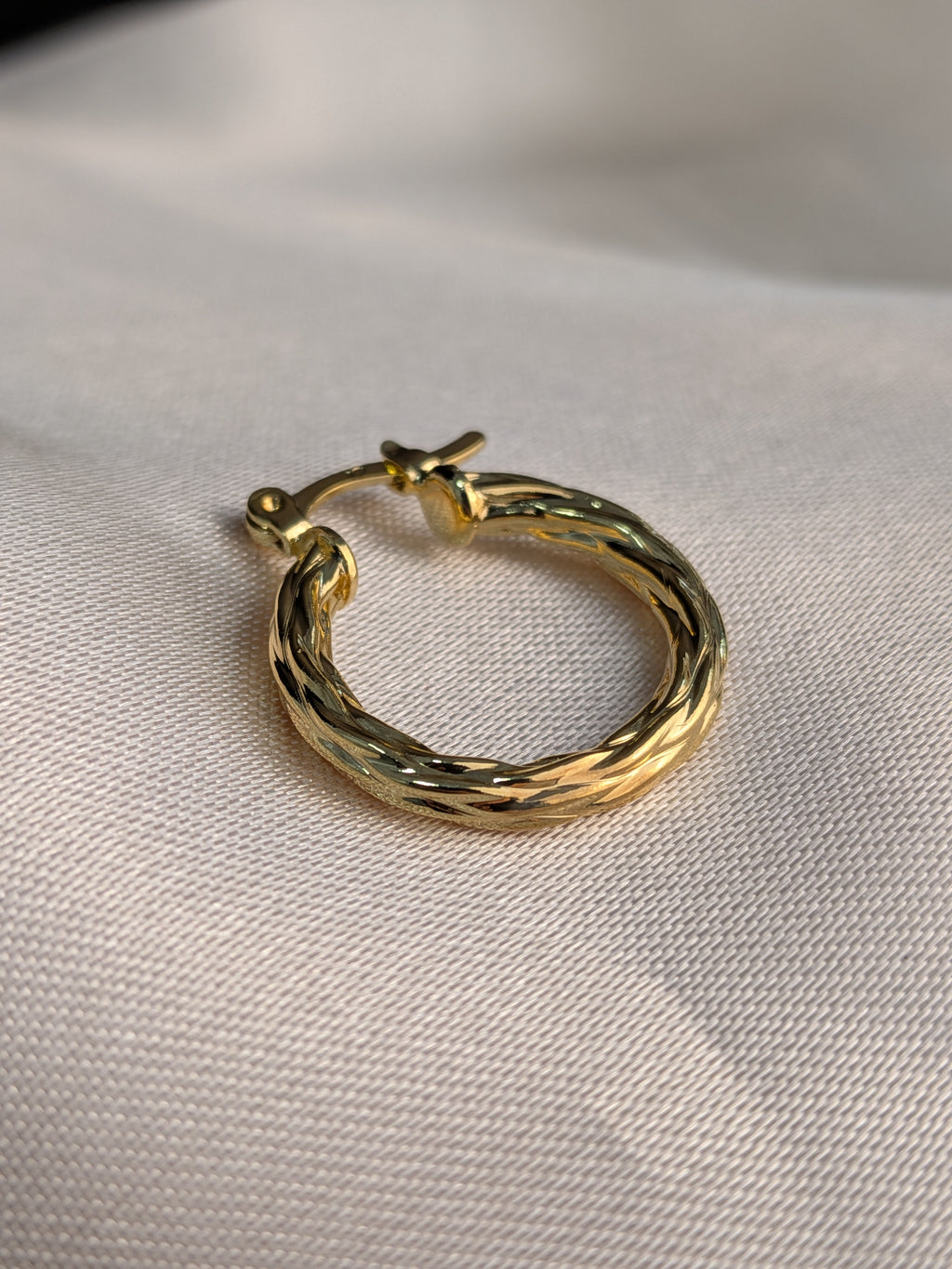 Argolla Tubo Entorchada Oro Laminado