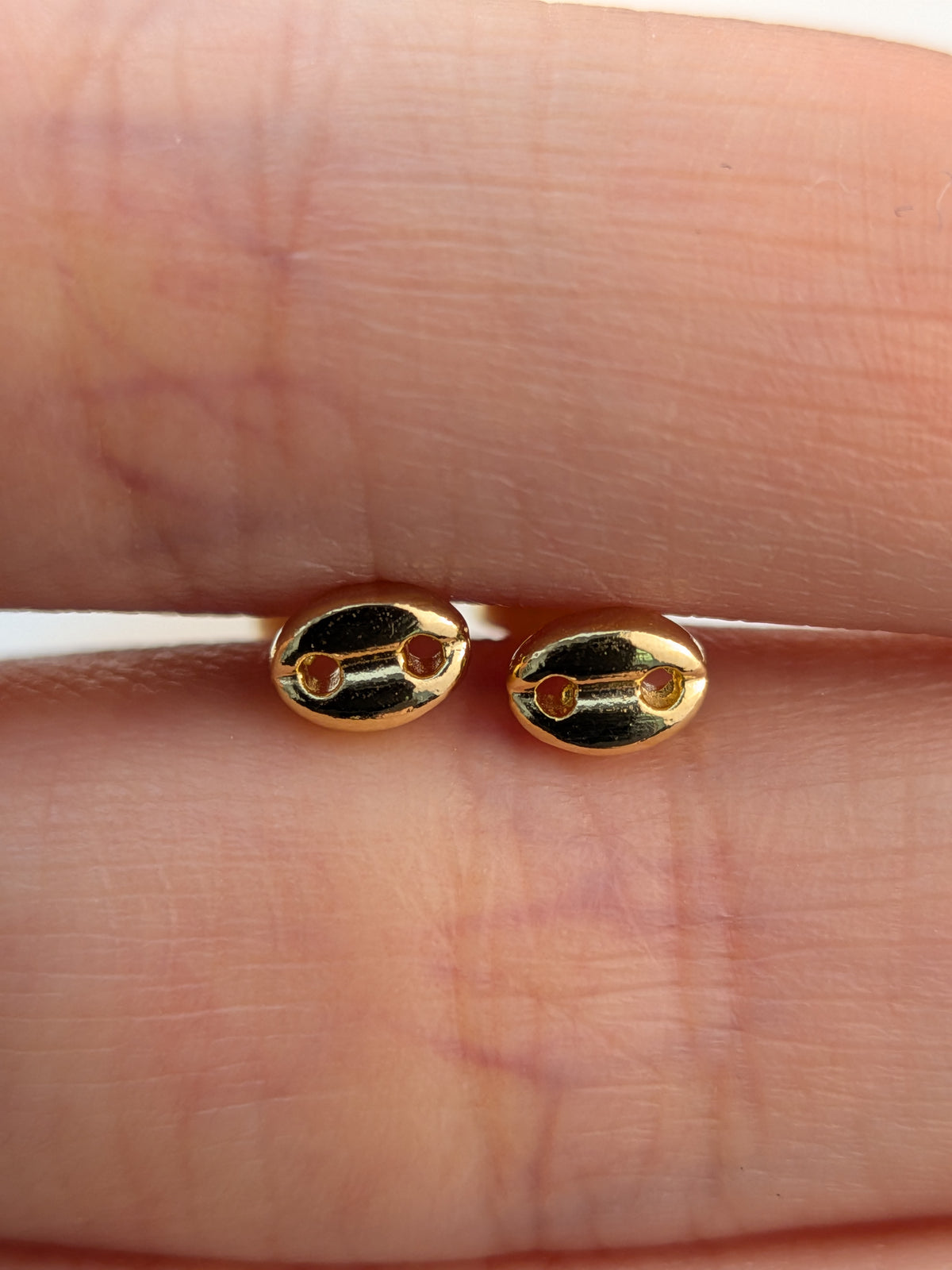 Arete Grano de Café Mini 5x3mm