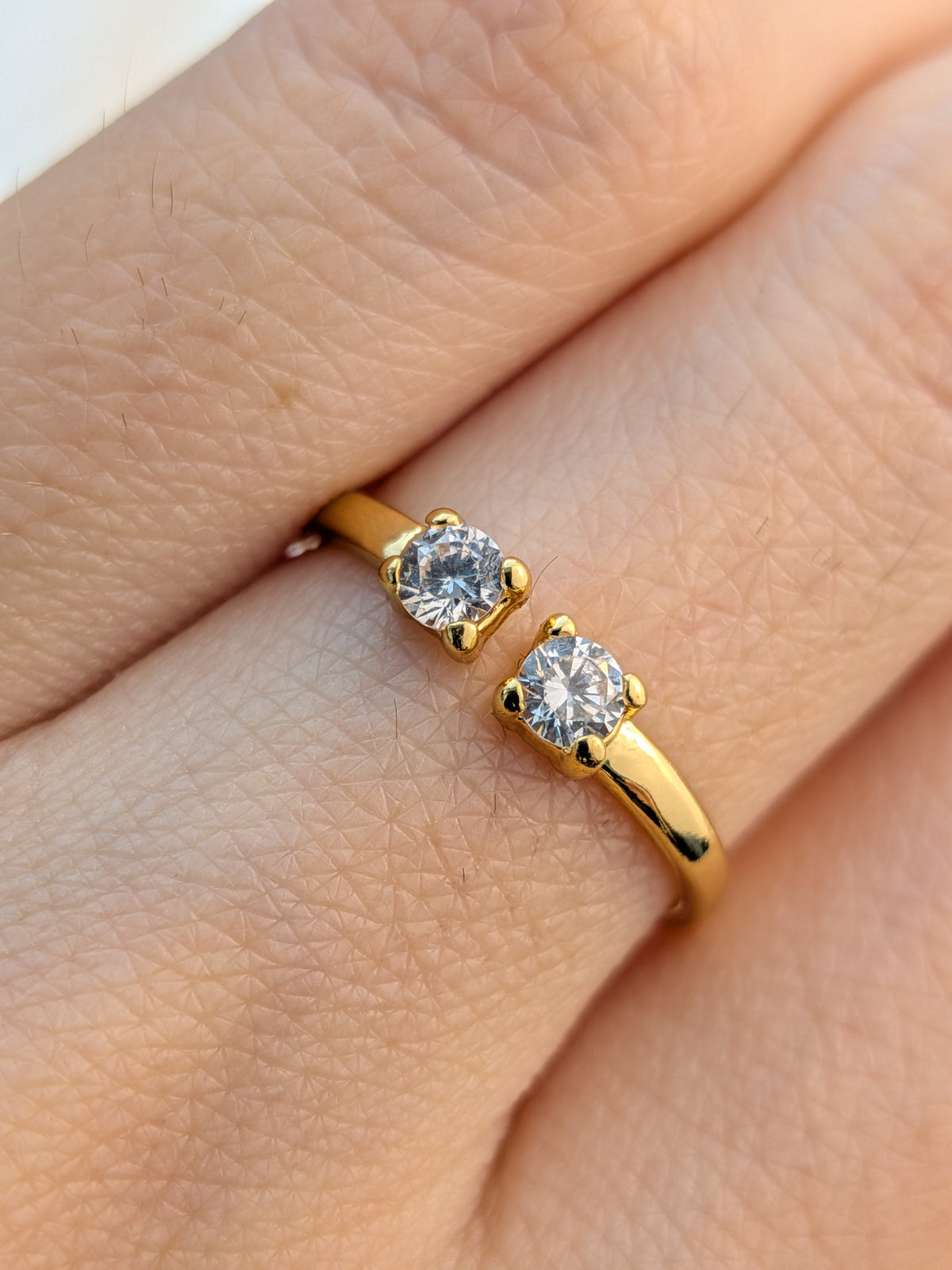 Anillo Grad Circón x2 4mm