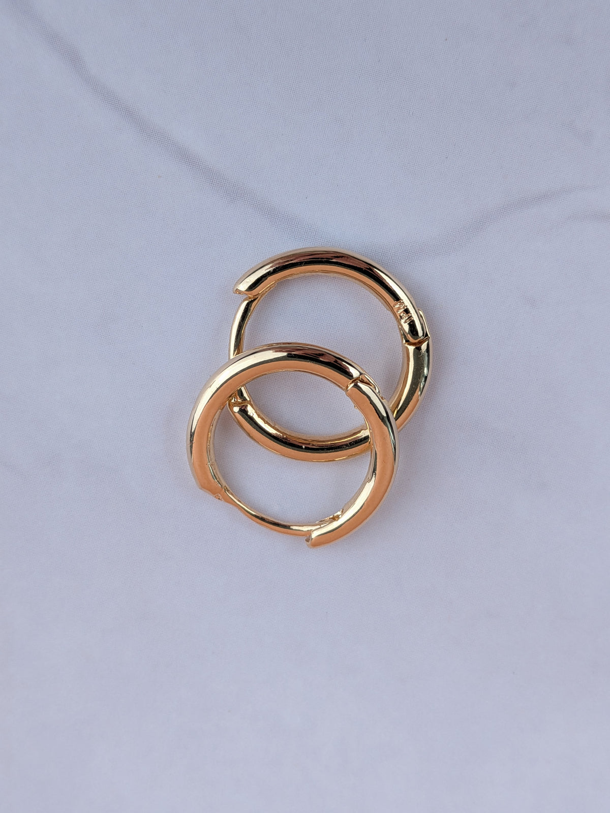 Argolla Click Liso Oro Laminado