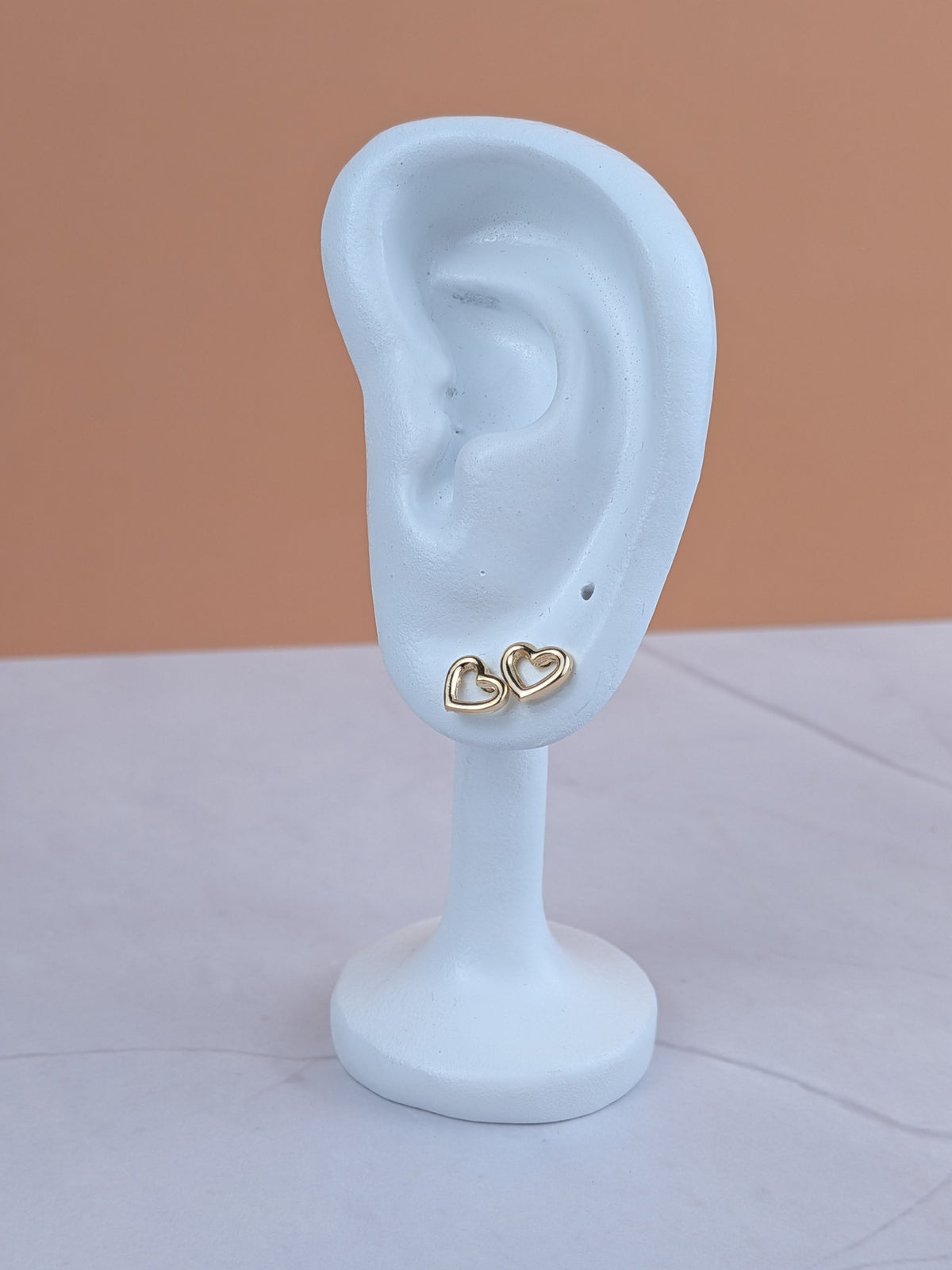 Arete Corazón Fino Troquelado Oro Laminado