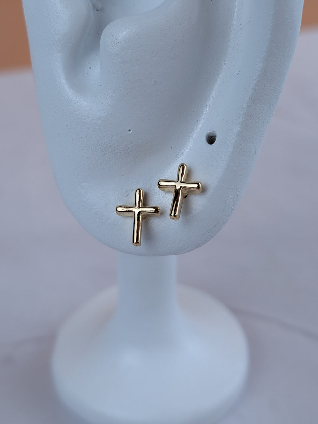 Arete Cruz Ortopédico Oro Laminado
