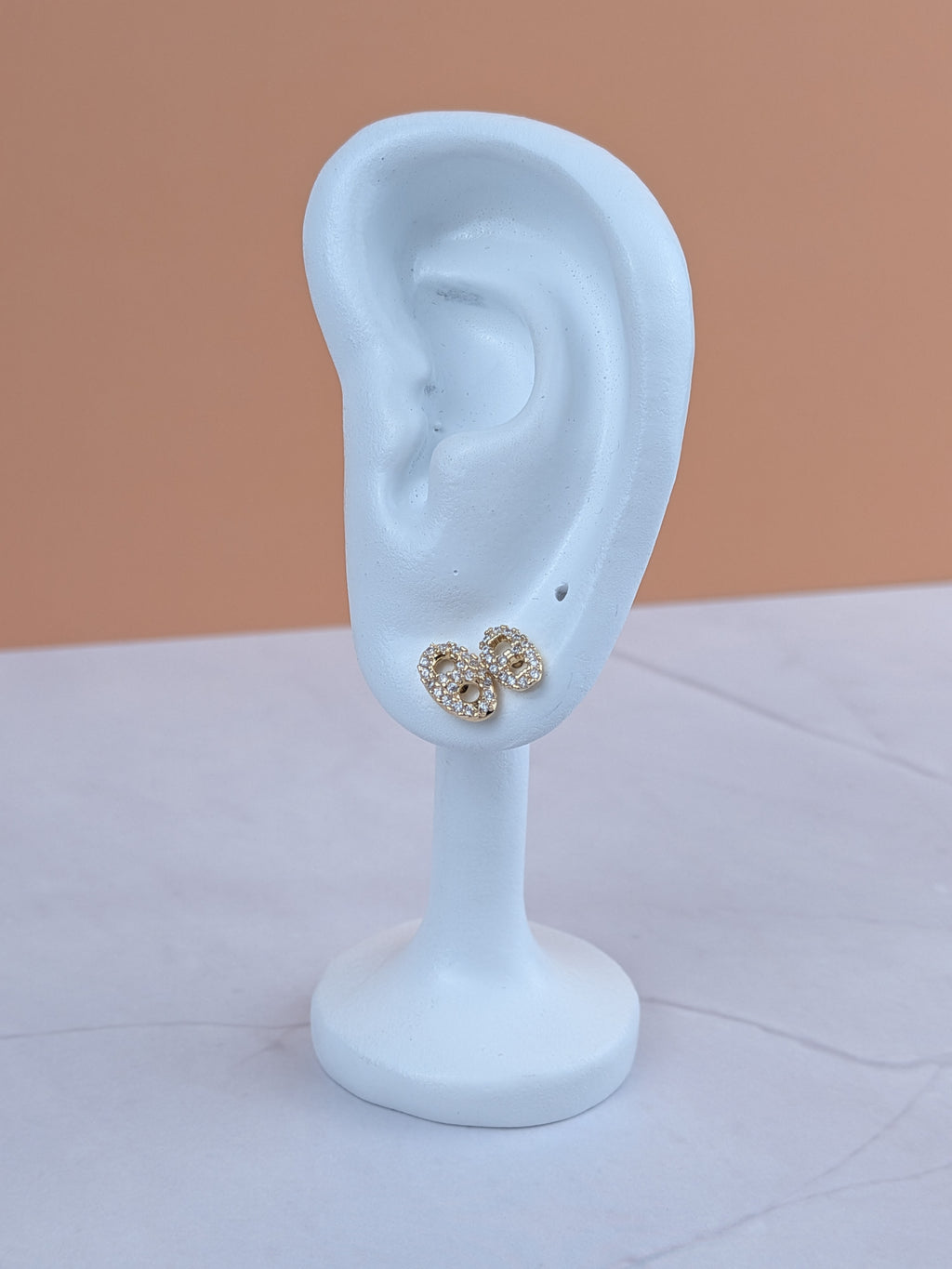 Arete Grano de Café Microcircon Oro Laminado