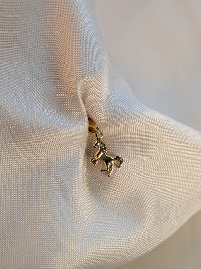 Dije Caballo Liso